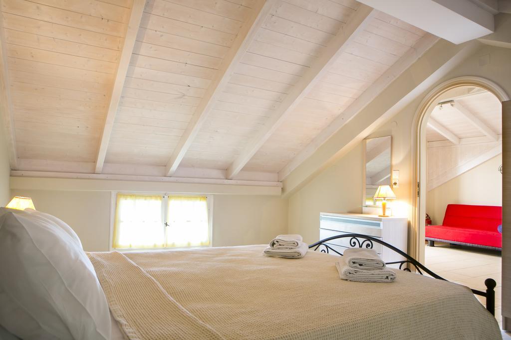 Irena Studios & Apartments Svoronata Ngoại thất bức ảnh