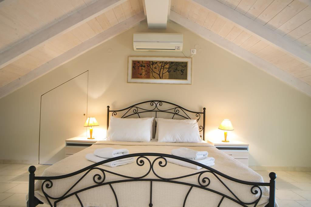 Irena Studios & Apartments Svoronata Ngoại thất bức ảnh